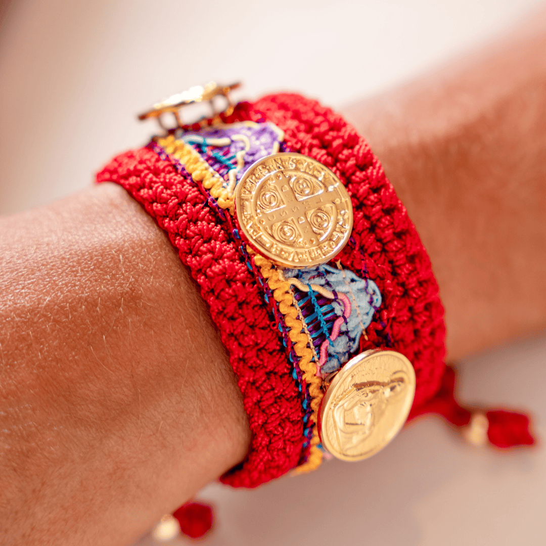 Brazalete tres medallas